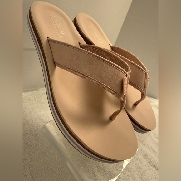 Sporty Yellowbox Rina Flip Flop Size 7.5/8 - Picture 5 of 10